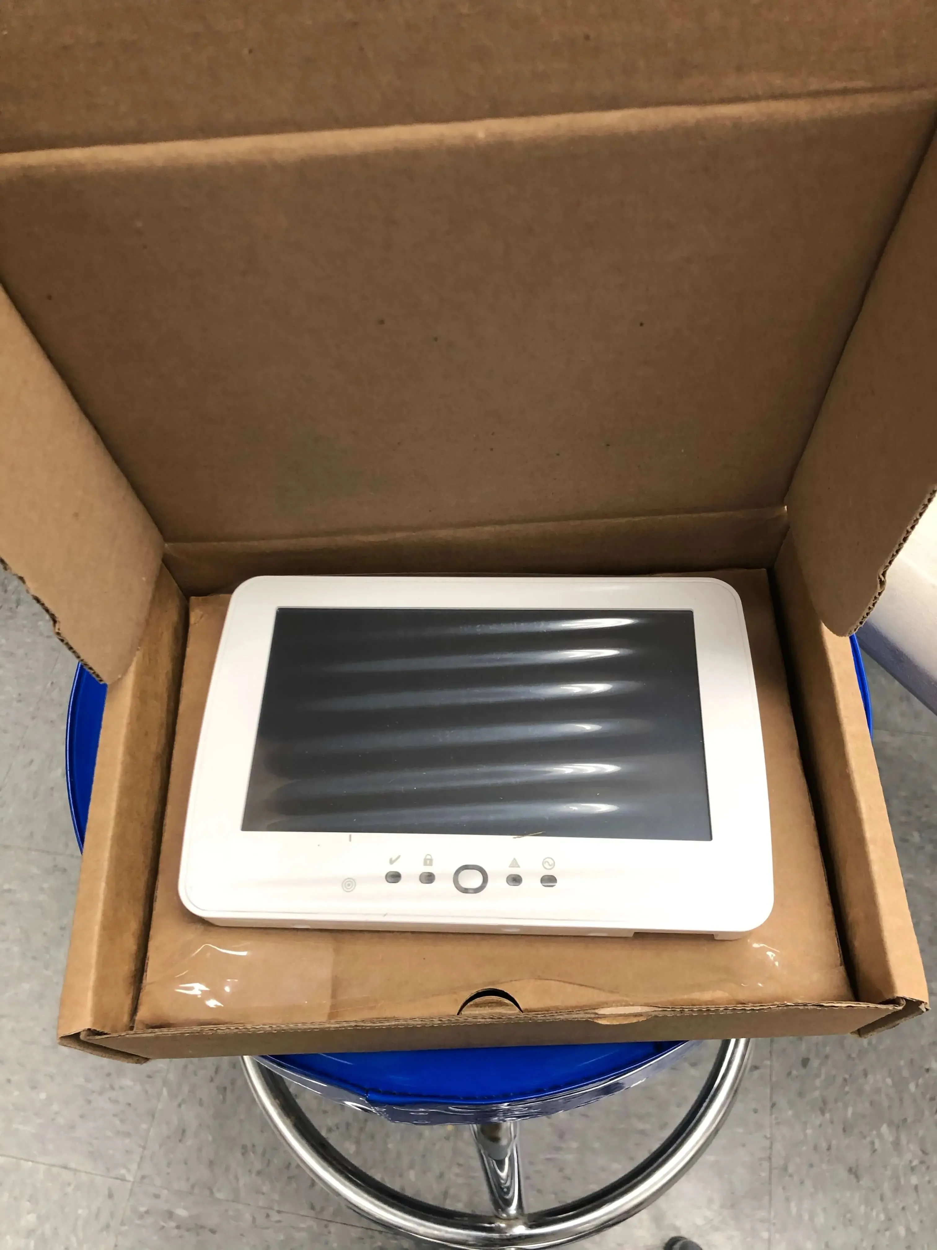 DSC neo HS2 TCHP PowerSeries 7 Inch TouchScreen Keypad