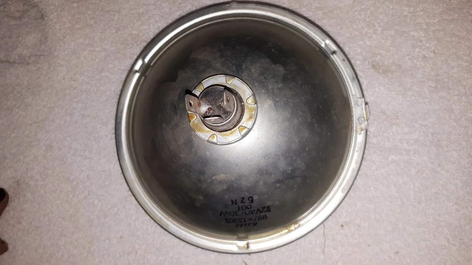 YAMAHA RD 400 HEADLIGHT LENS ASSEMBLY